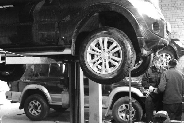 PAJERO-SERVICE
