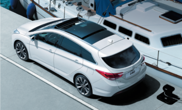 Новый Hyundai i40 в комплектации High-tech оснащается большим панорамным люком Webasto