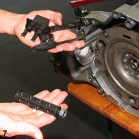Замена сцепления с двухмассовым маховиком в МКПП Audi
