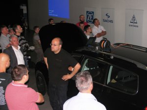 Безопасная замена двухмассового маховика и деталей сцепления. Семинар от ZF Services