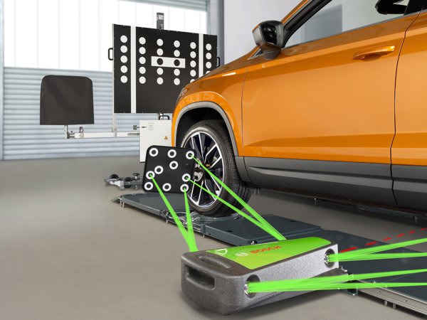 Обладнання Bosch для калібрування систем допомоги водію