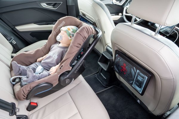 Bosch Vehicle Motion Management кардинально змінює досвід водіння. Алгортим в дії.