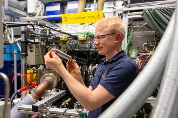 Bosch розвиває програмне забезпечення та технології для вантажівок і мікроавтобусів