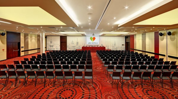 Car Service FORUM Prague