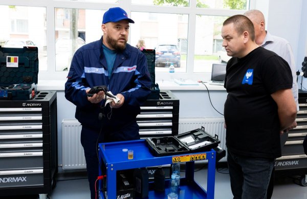 Від навчання до працевлаштування: в Чернігові відкрили Bosch Junior Academy