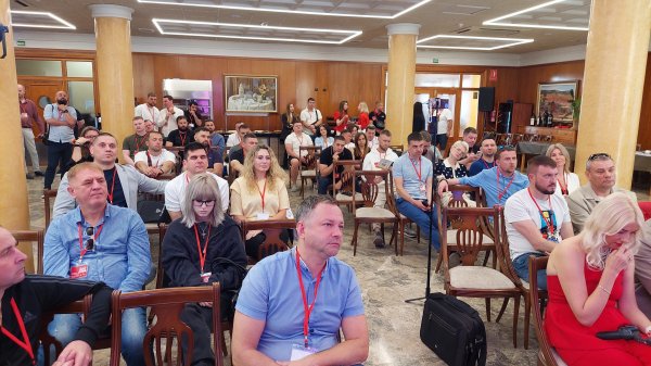 Фото-звіт з Car Service FORUM в Валенсіі, 16-17 травня 2026 року Фото-звіт з Car Service FORUM в Валенсіі, 16-17 травня 2026 року