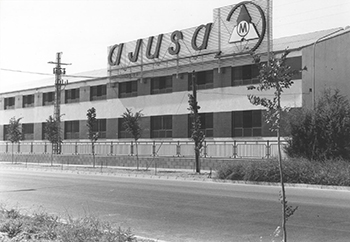 Історія AJUSA