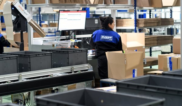 AJUSA. Made in Spain. Надсучасно.