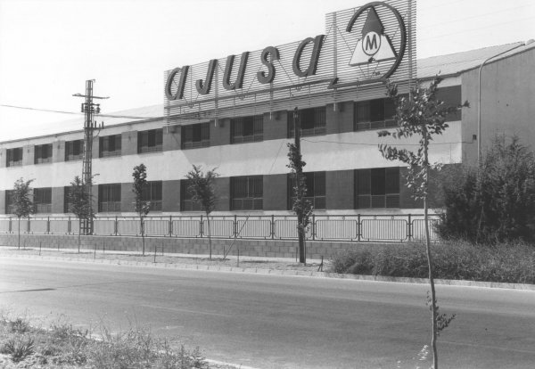 Історія AJUSA