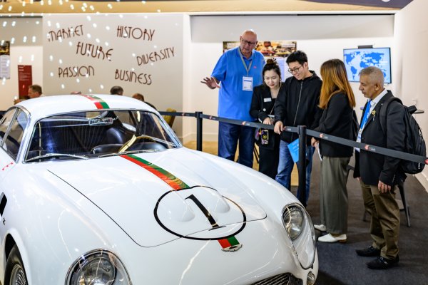 Ретро-автомобілі на Automechanika Frankfurt: Окрема зона з різноманітною програмою заходів